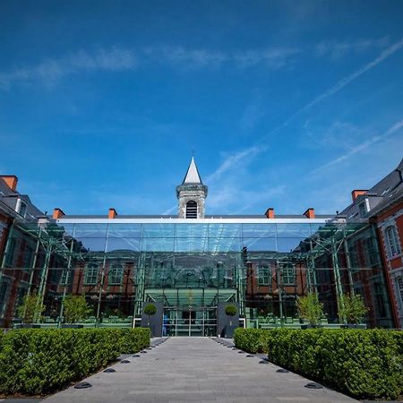 Royal Hainaut Spa & Resort Hotel Валенсиен Екстериор снимка